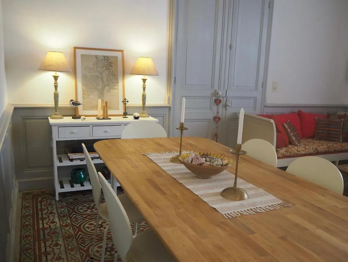 Maison Velvet Avignon 2*,
